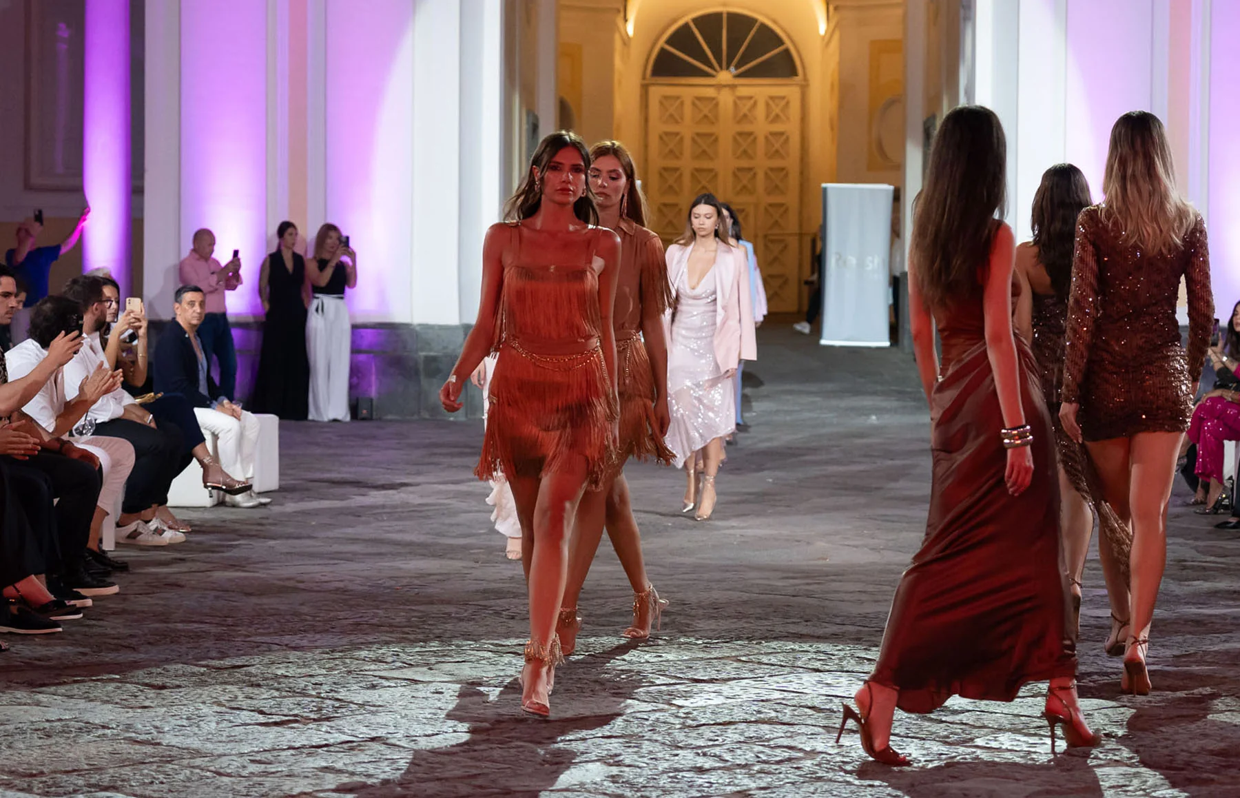 Eleganza Audace, Stile Relish